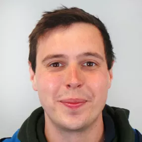 Chris Wells portrait picture.