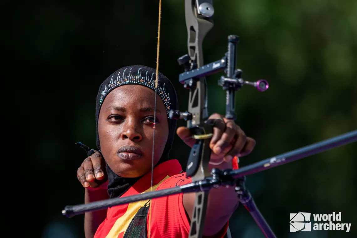 Fatoumata Sylla shooting at 2022 African Championships.