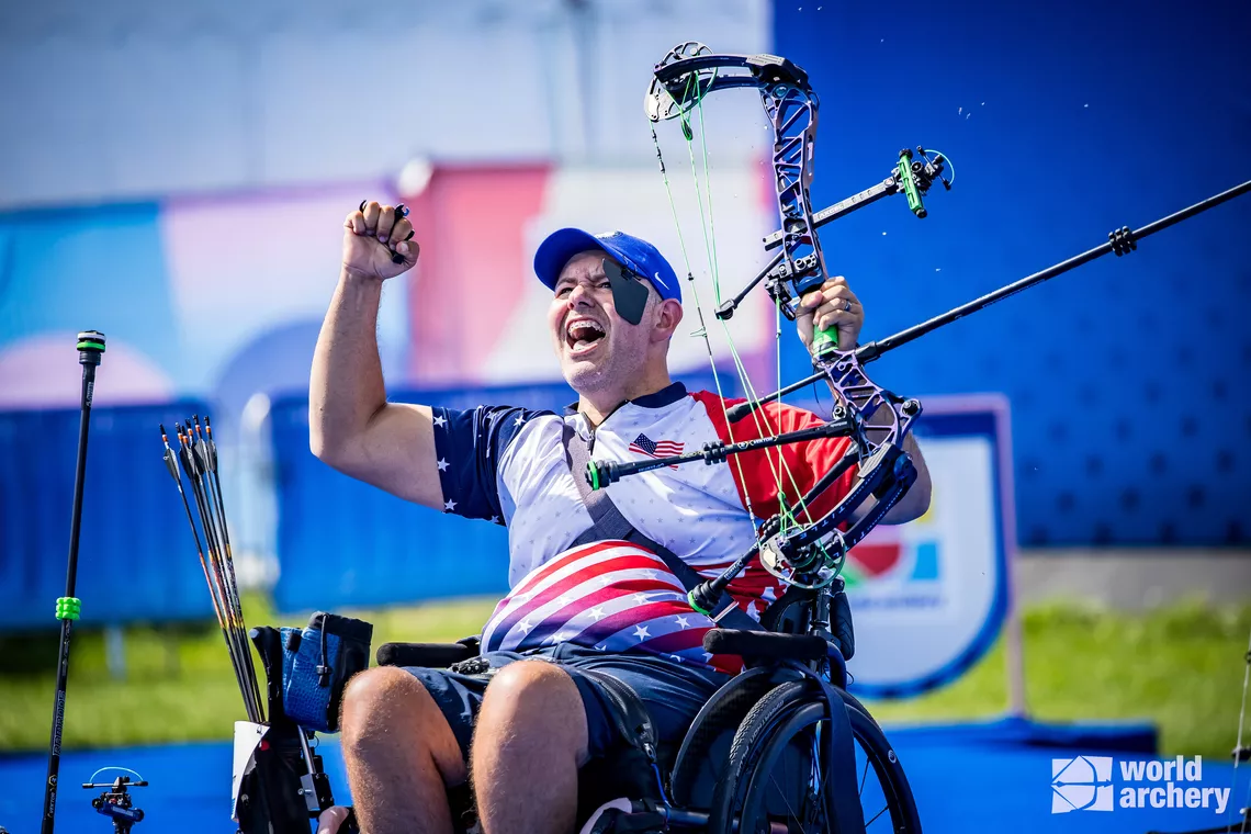 Jason Tabansky won an unexpected gold in the W1 men category in Paris 2024.