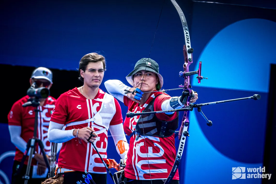 Matias Grande and Alejandra Valencia shooting at Paris 2024.