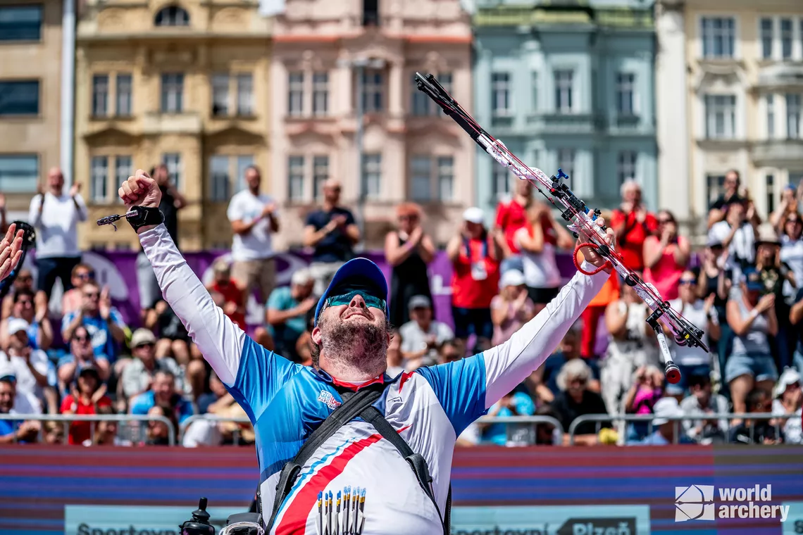 David Drahoninsky won three medals on home soil.