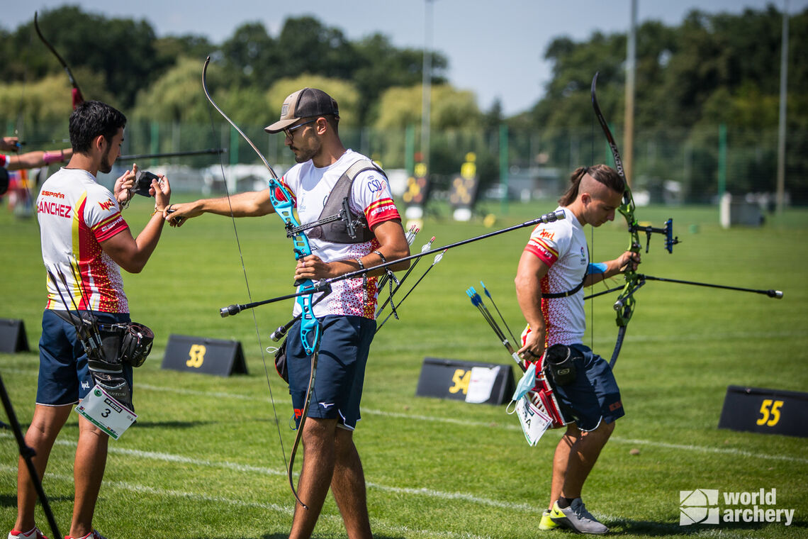 Spain's under-21 recurve men's team.
