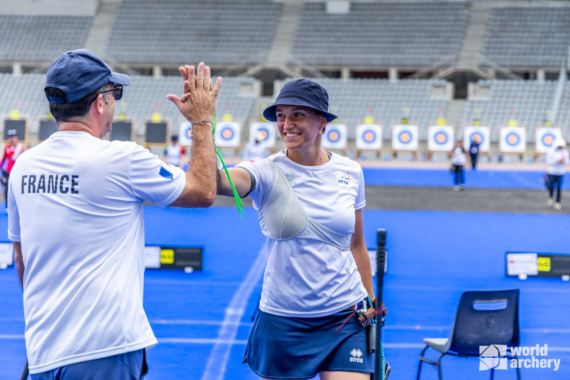 Lisa Barbelin made final four at home stage.