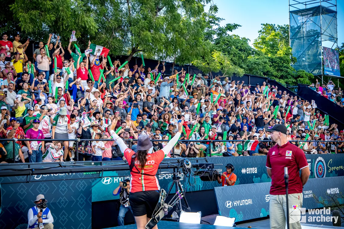 Alejandra Valencia wins silver in her hometown of Hermosillo.