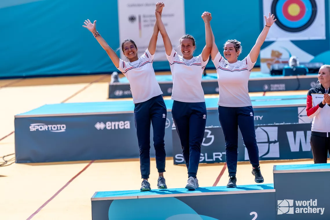 Une médaille d’argent historique de l’équipe de France féminine d’arc classique aux mondiaux de Berlin.
