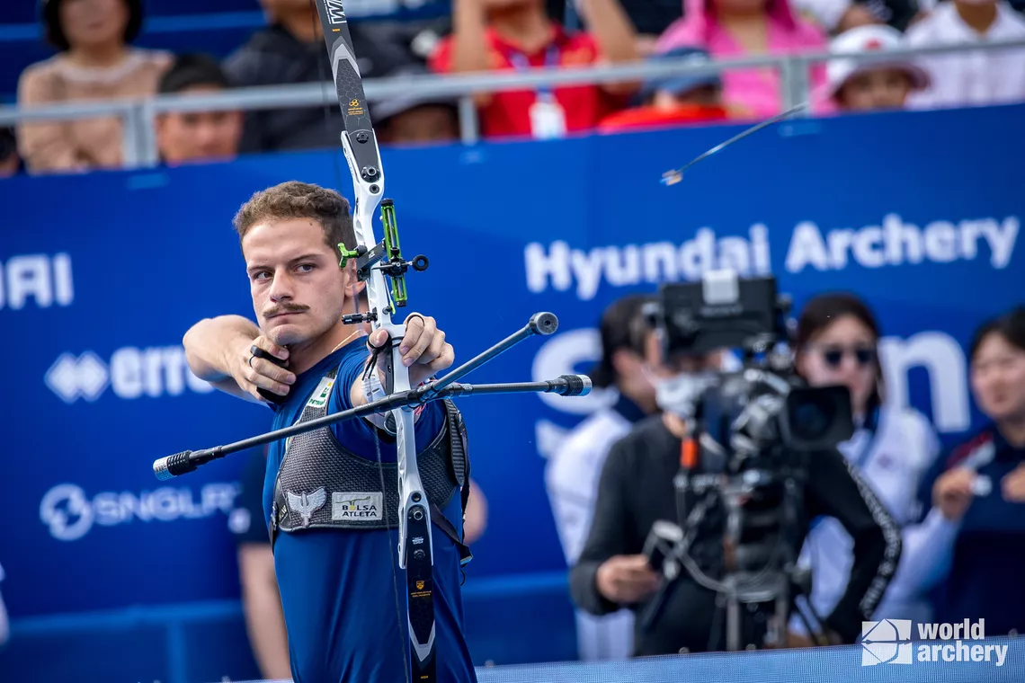 Marcus D’Almeida won recurve men’s individual gold at Shanghai 2023.