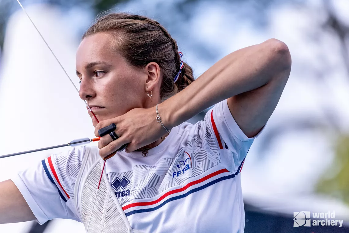 La technique de tir de Lisa Barbelin.