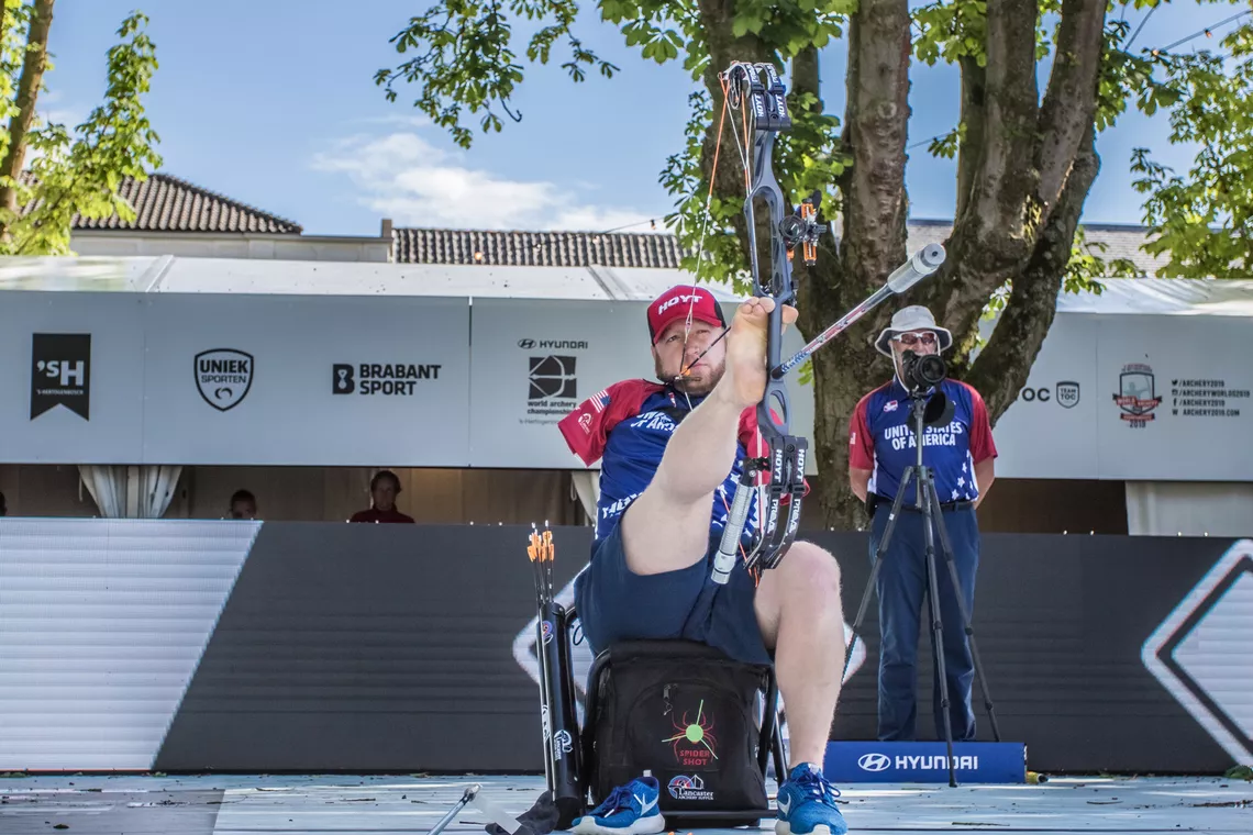 Matt Stutzman aiming during the 2019 World Archery Para Championships.