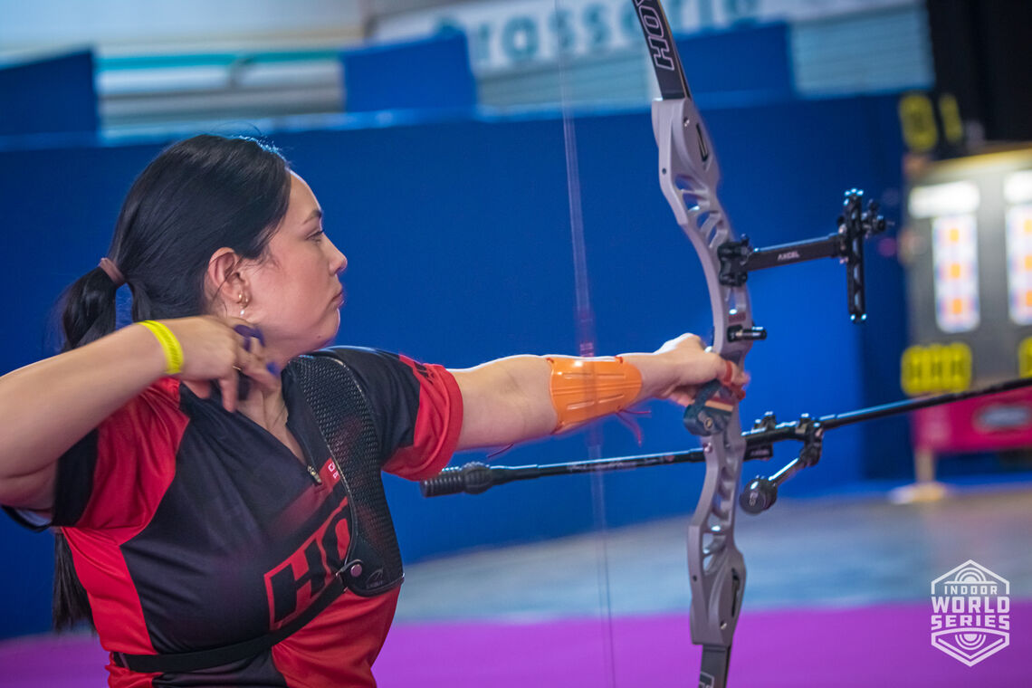 Gaby Schloesser shoots during the Sud de France – Nimes Archery Tournament in 2021.