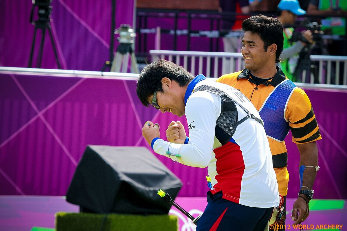 Takaharu Furukawa celebrates his semifinal berth during the Olympic Games in 2012.