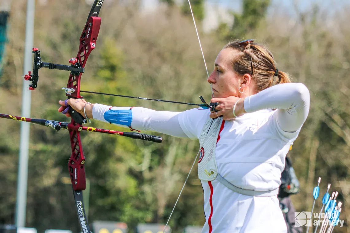Lisa Barbelin shoots at the European Grand Prix in Porec in 2021.