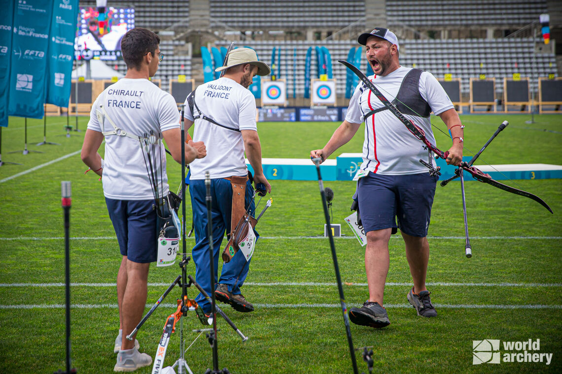 The French recurve men shoot the final qualifier for the Tokyo 2020 Olympics.