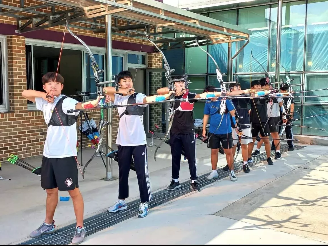 Participants at the first International Virtual Friendship Competition.