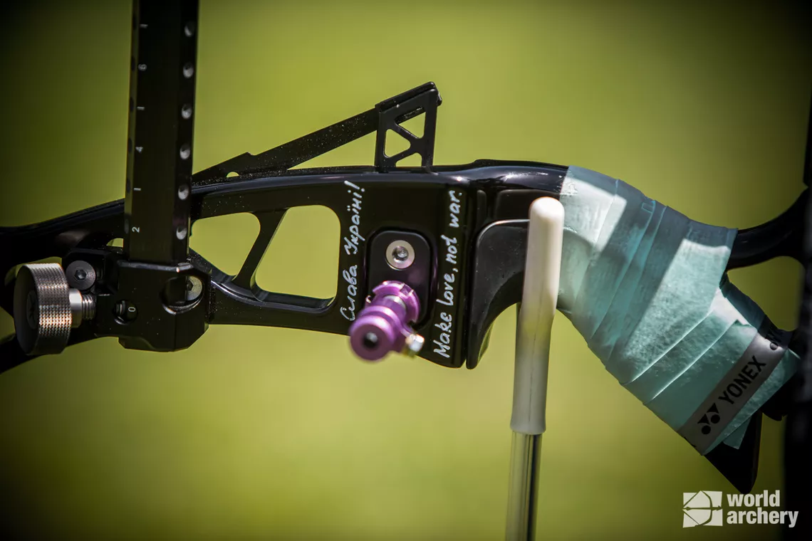 A message on the bow of Ukraine’s Anastasia Pavlova.