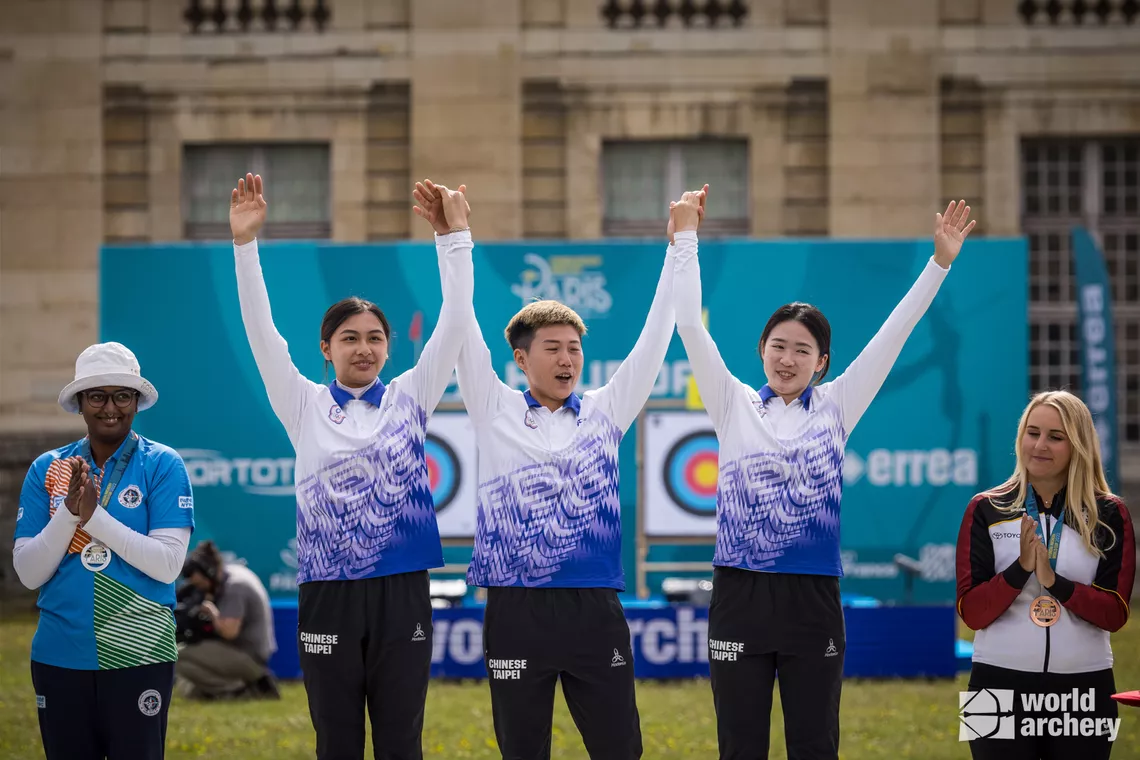 Chinese Taipei celebrate gold at Paris 2022