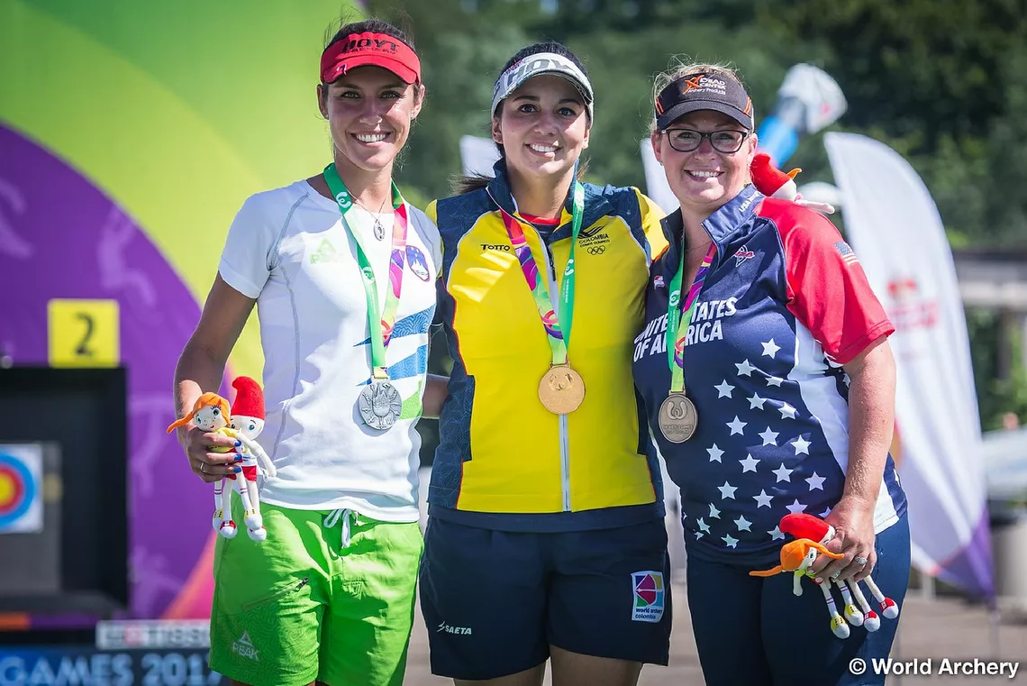 Sara Lopez on the podium at Wroclaw 2017