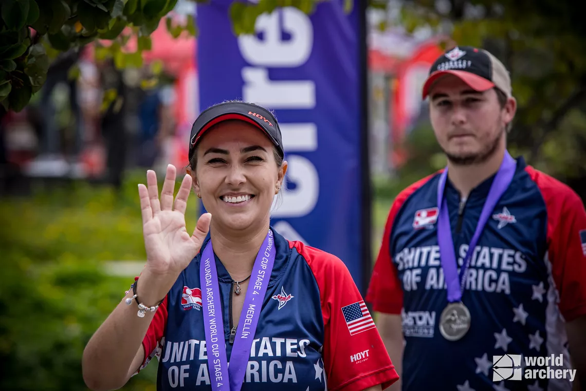 Linda Ochoa-Anderson waves goodbye to the Hyundai Archery World Cup