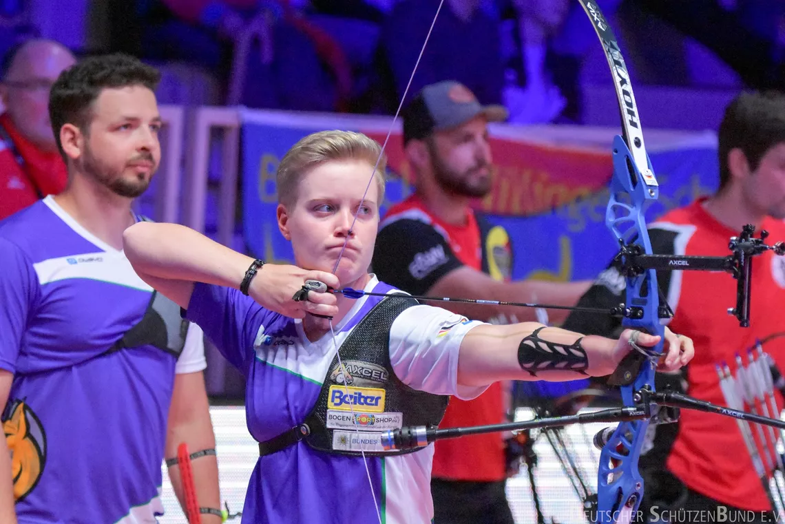 Michelle Kroppen was left to shoot the winning arrow – a 10.