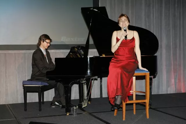 Janelle Colquhoun singing.