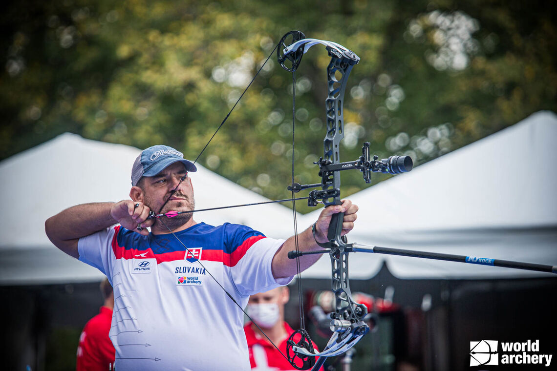 Jozef Bosansky in action at the Yankton 2021 Hyundai Archery World Cup Final