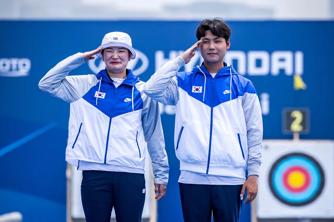 Korean mixed team on the podium at Shanghai 2023.