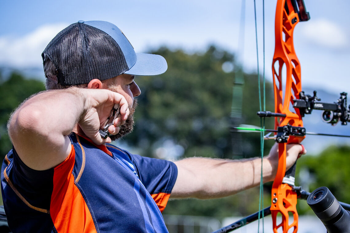 Mike Schloesser top compound men’s qualifying in Medellin.