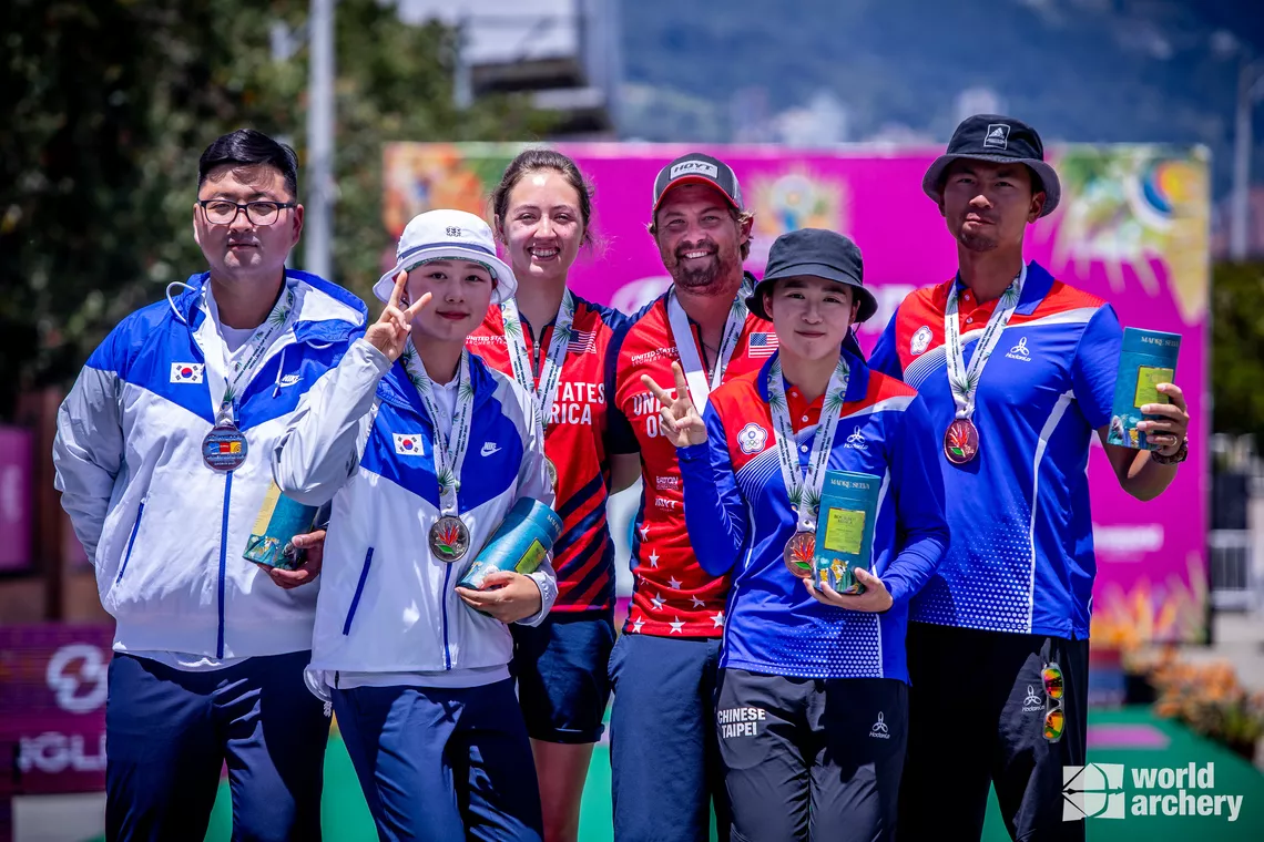 Recurve mixed team podium at Medellin 2023.