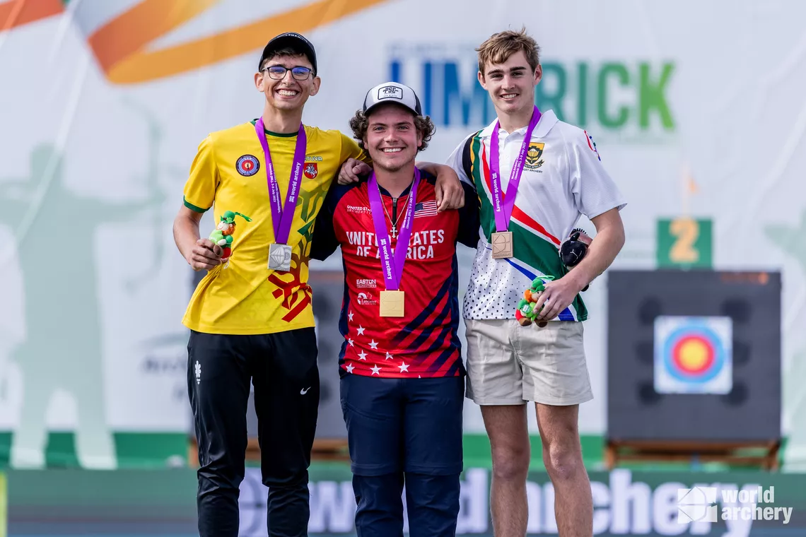 Jonas Grigaravicius, Dewey Hathaway and Franco De Wet on compound under-18 men’s podium.