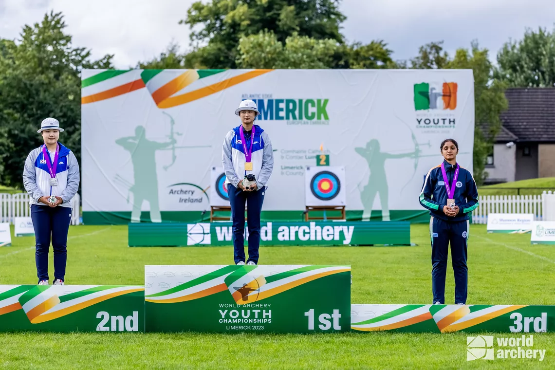 Yeom Hyejeong, Oh Yejin and Bhajan Kaur on recurve under-21 women’s podium.