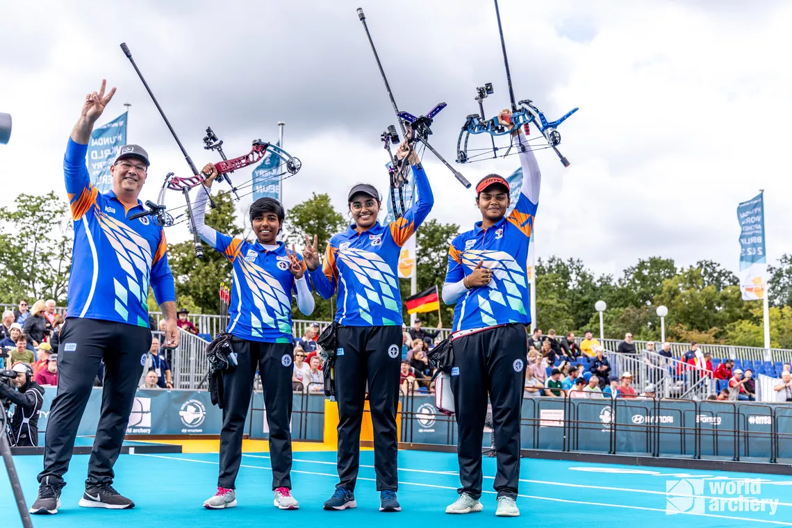 India compound women's team