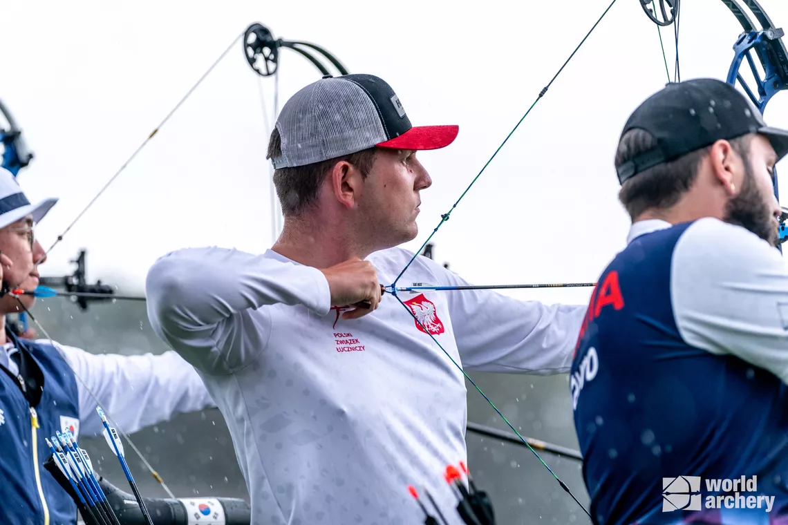 Przemyslaw Konecki into the elite eight at the worlds.