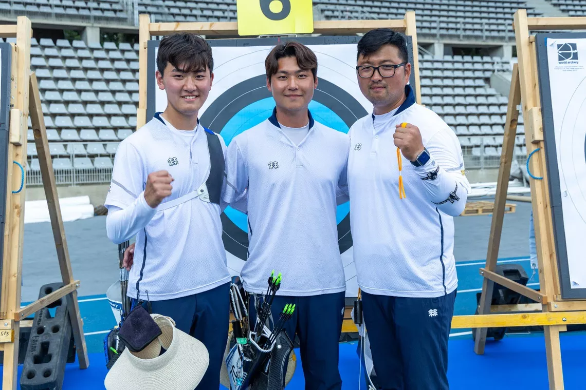 Korea recurve men celebrate