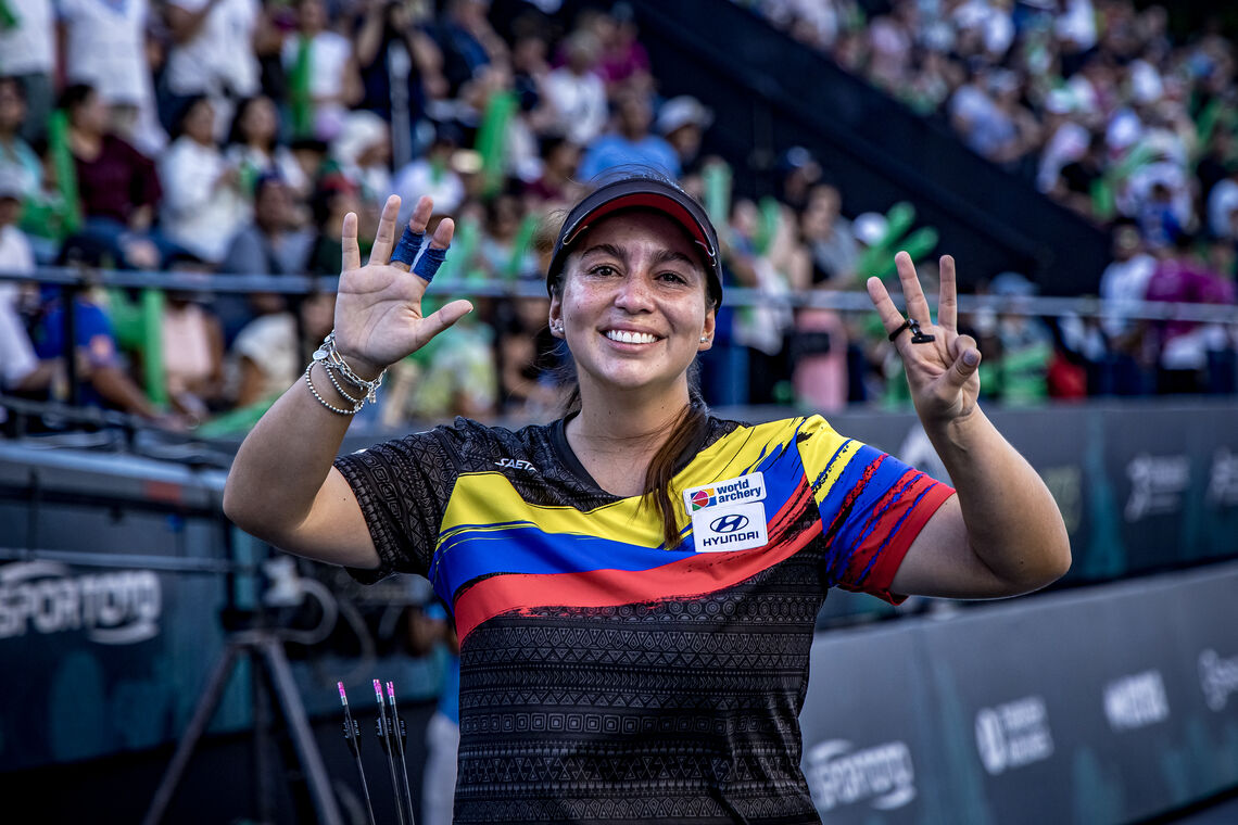 Sara Lopez winning eighth World Cup Final.