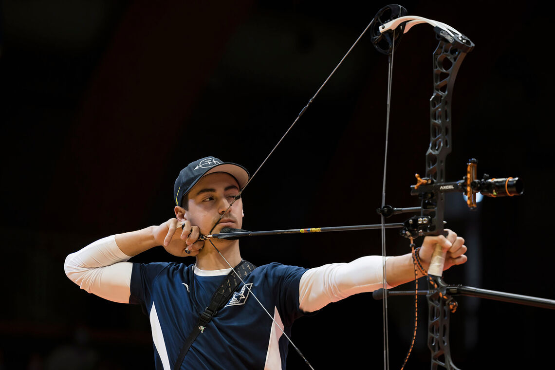 Shamai Yamrom U21 silver medallist at 2022 European indoors.
