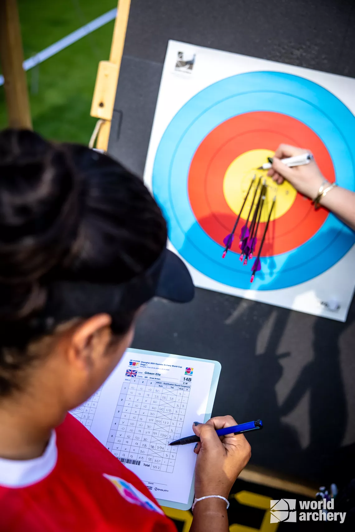 Qualifying today was in pairs, Becerra was on a target with world number one Ella Gibson.