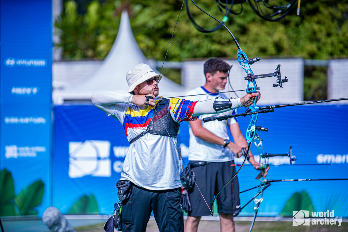 Arcila would win gold for Colombia but both archers qualified Olympic quotas.