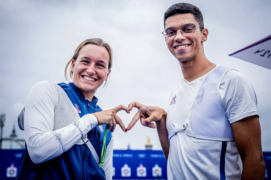 Lisa Barbelin and Thomas Chirault an archery couple in love.