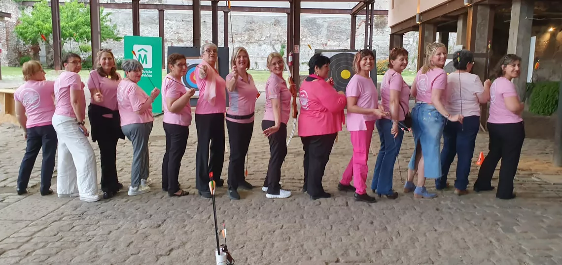 Flechas de Vida archers together.