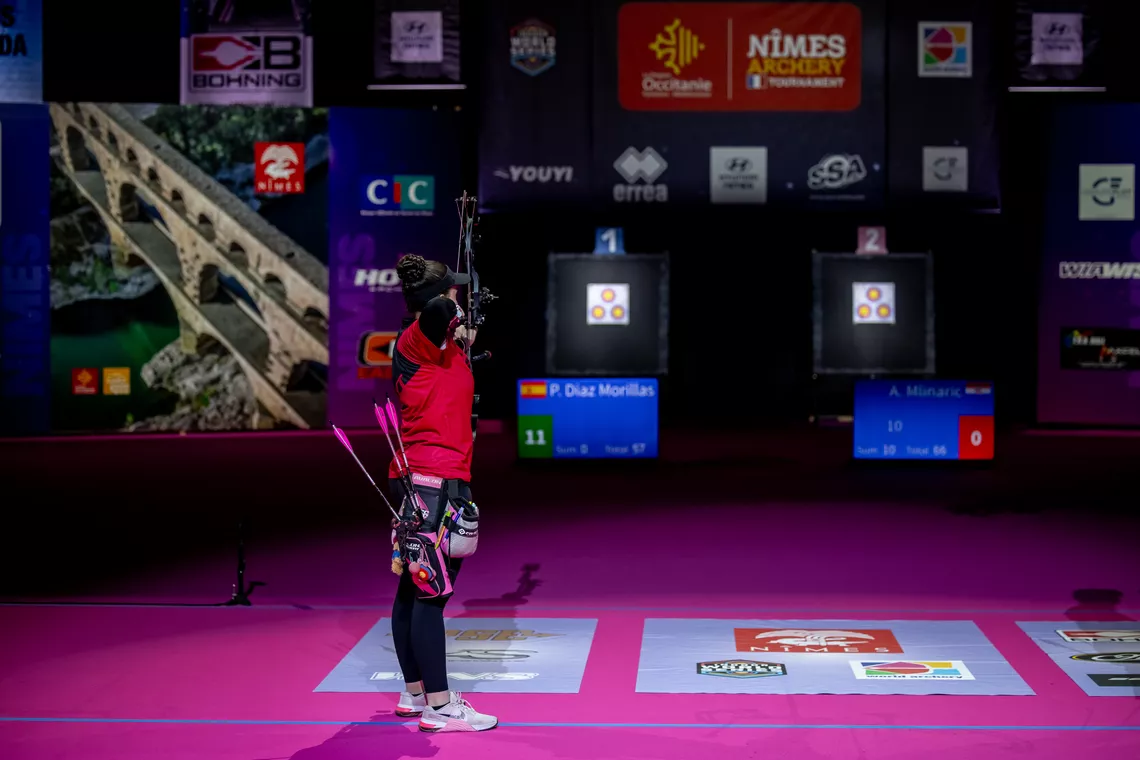 Archer shooting in the Indoor World Series