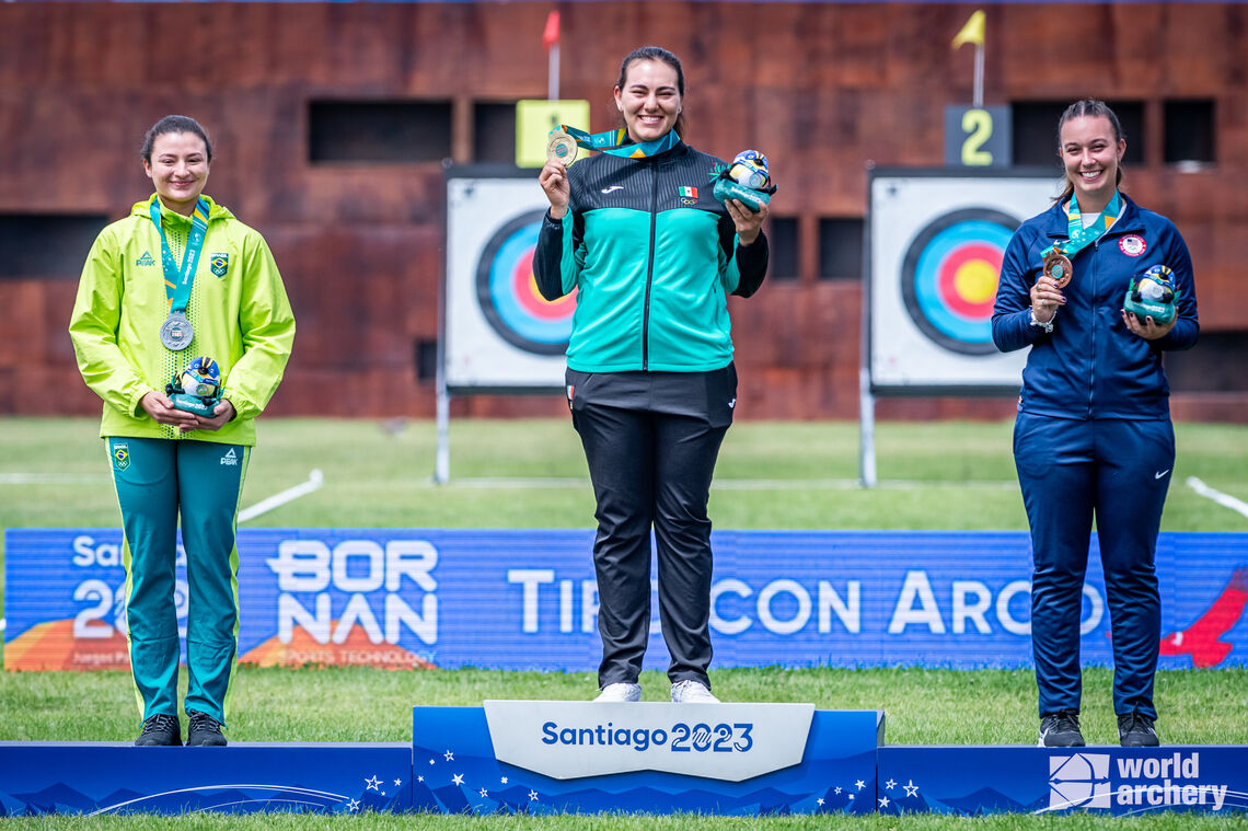 Alejandra Valencia on top of the podium at the Santiago 2023 Pan American Games.