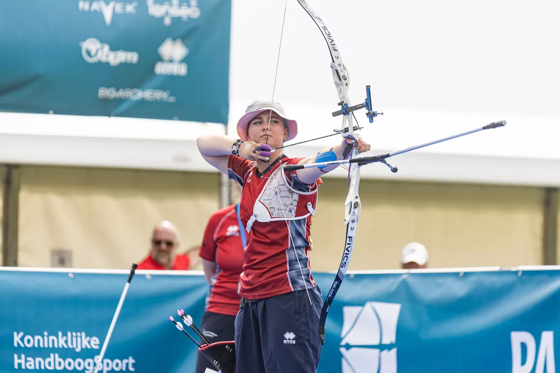 Penny Healey aiming.
