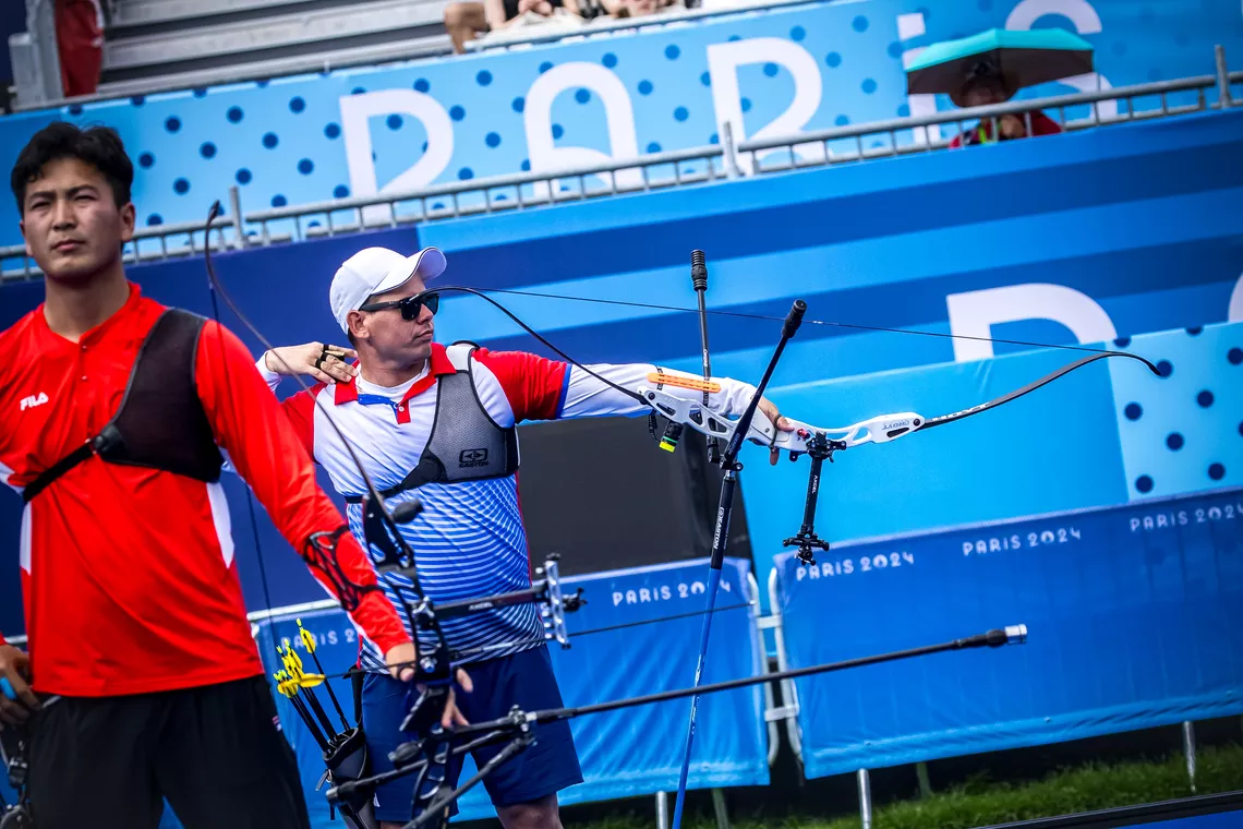 Hugo Franco shooting in his final match Paris 2024 against Wang Yan.