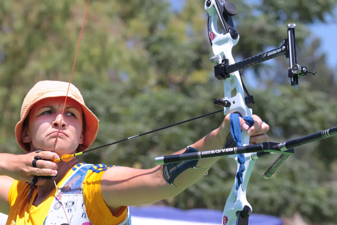 Viktoriya Koval shooting at the Antalya 2013 Archery World Cup.