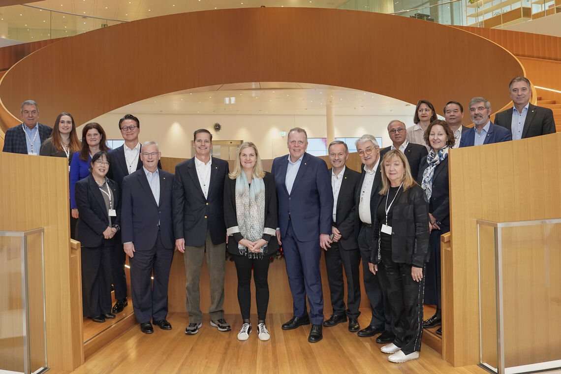 The World Archery executive board visited the Olympic House.