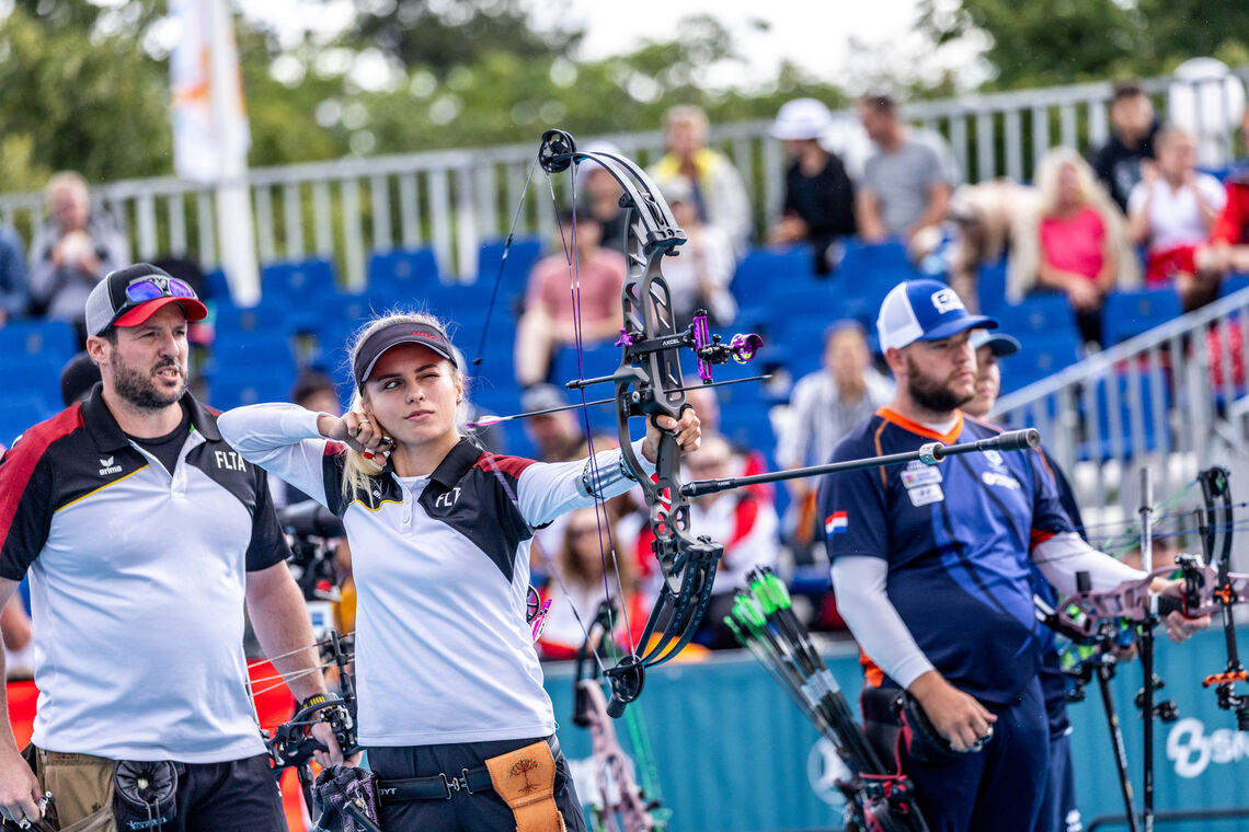 Mariya Klein and Gilles Seywert shooting mixed team finals at Berlin 2023 Hyundai World Archery Championships.