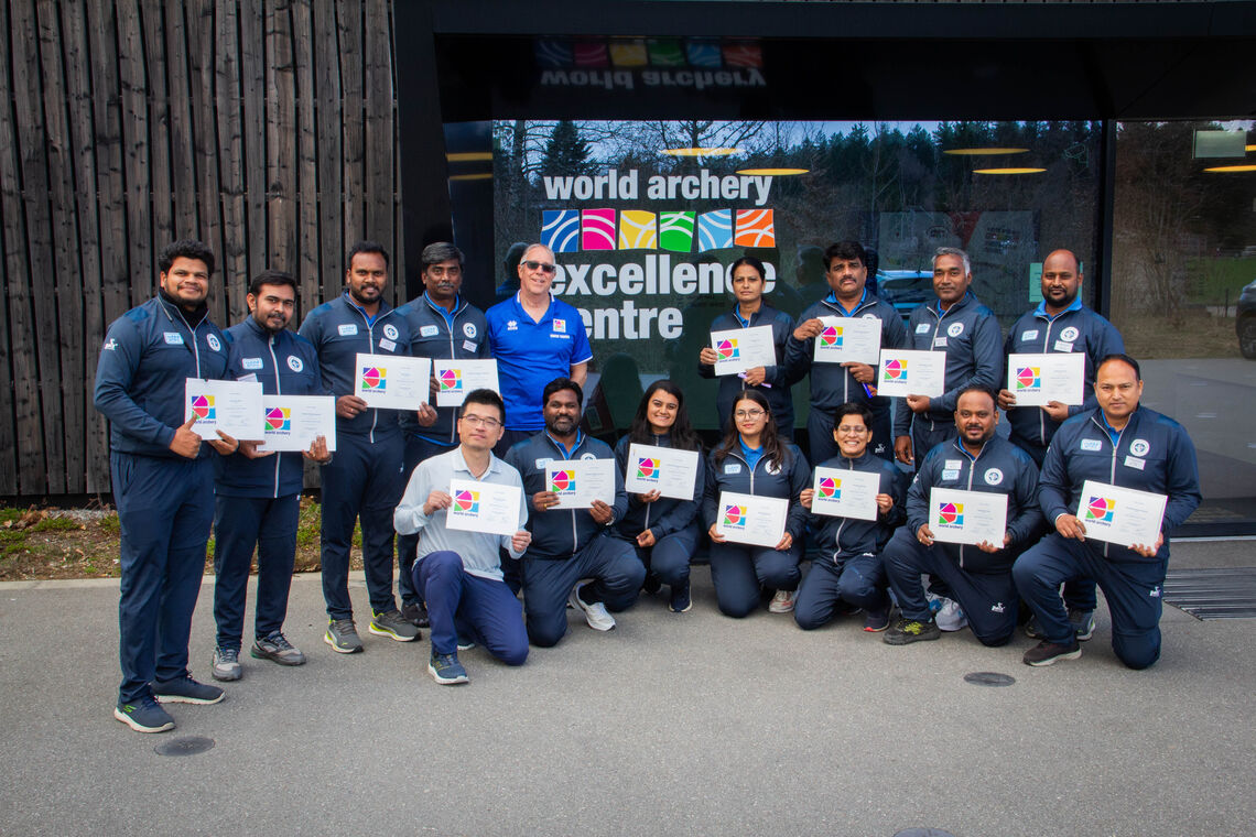 Fifteen coaches in the 2026 intermediate-level coaching course at the Excellence Centre in Lausanne.