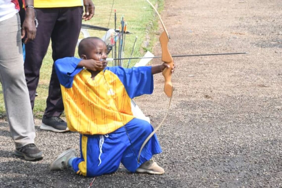 Youngest participant at the run archery activité in Yaoundé in March 2026.