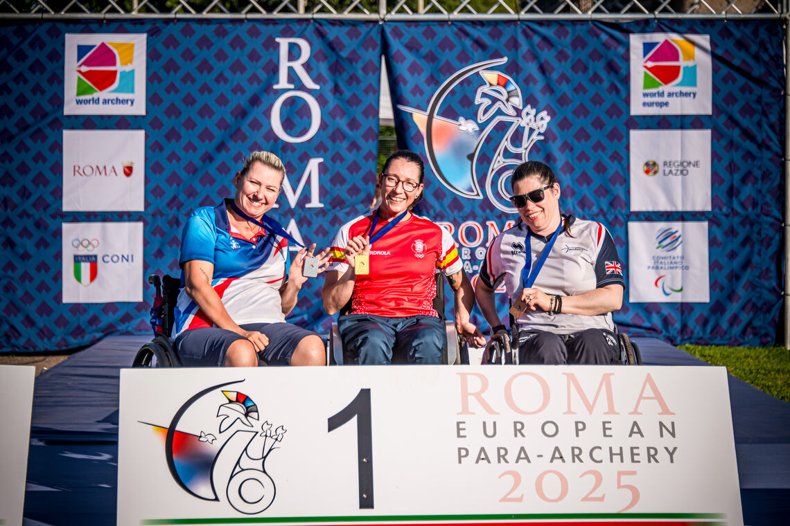Isabel Fernandez Jimenez won gold at Rome 2025 European Para Archery Cup in her debut.