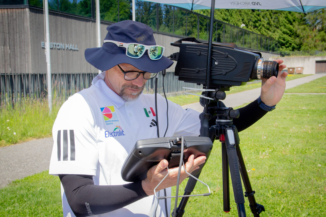 Marc Dellenbach leading Mexican team training at World Archery Excellence Centre in Lausanne.