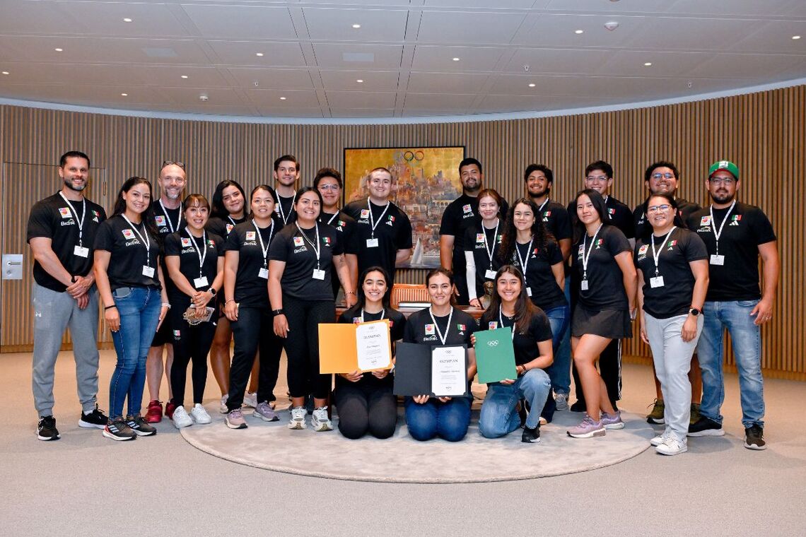 The Mexican team at Olympic House in Lausanne.